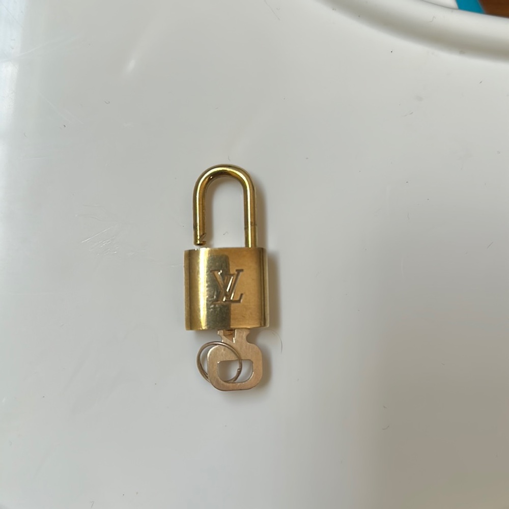 Authentic Louis Vuitton Brass Lock & Key #321